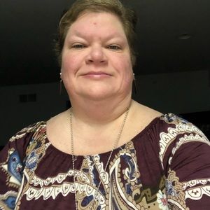 Meet your Posher, Pam